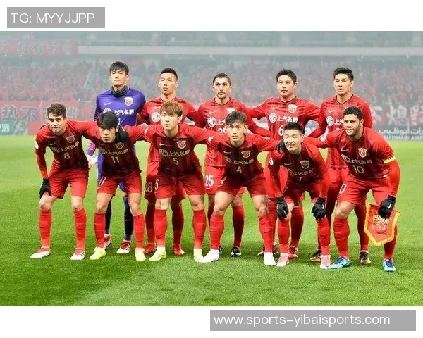 恒大与上海上港巅峰对决谁能在中超赛场上笑到最后